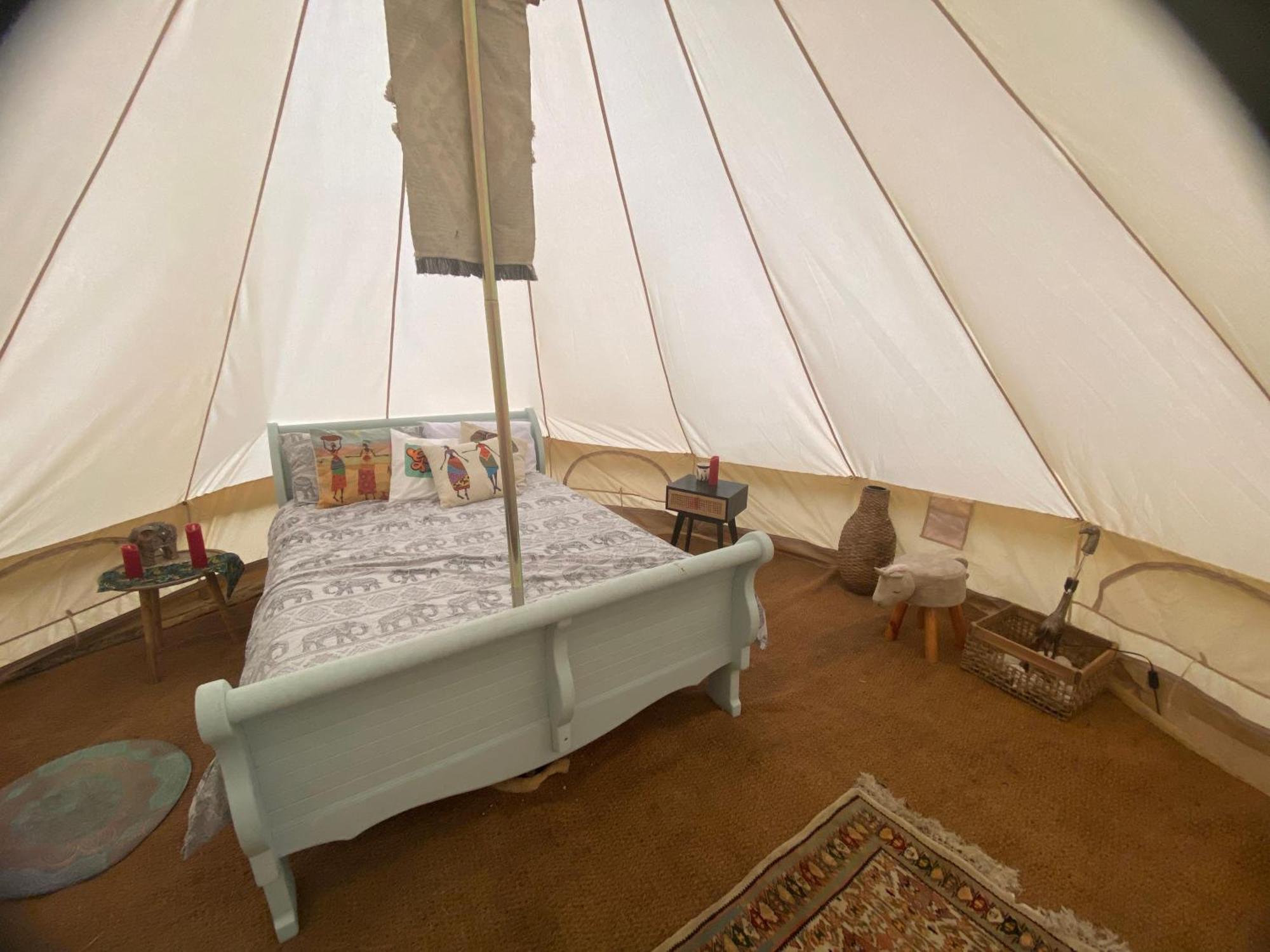 Secret Garden Glamping African Themed Tent Newark-on-Trent  Ngoại thất bức ảnh